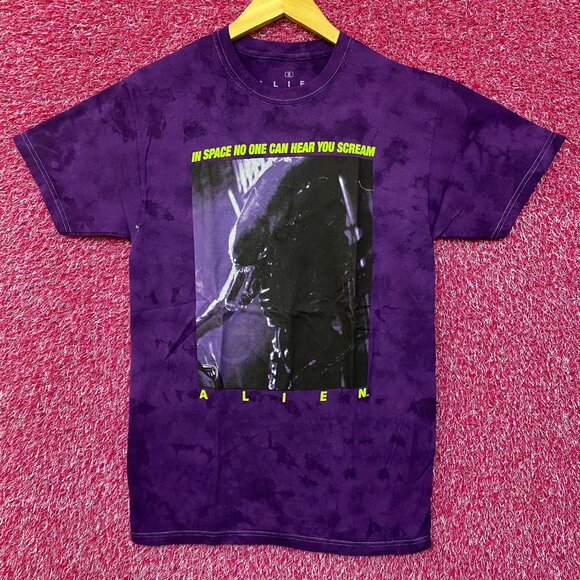 Alien Xenomorph Space No One Can Hear You Scream Tie Dye Small - Picture 1 of 4